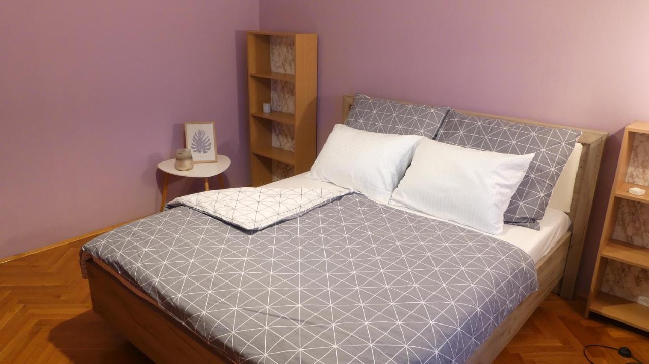 Apartment Krsta Novi Sad Buitenkant foto