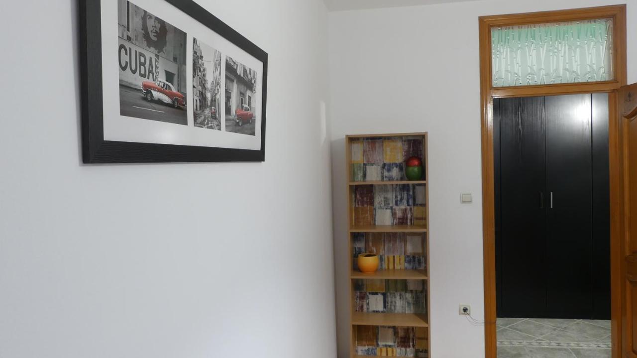 Apartment Krsta Novi Sad Buitenkant foto
